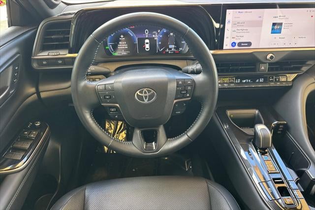 2024 Toyota Crown Limited