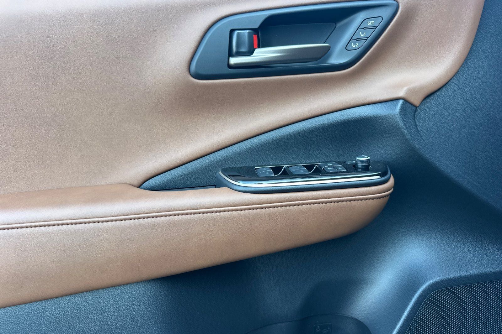 2026 Toyota Crown Signia XLE