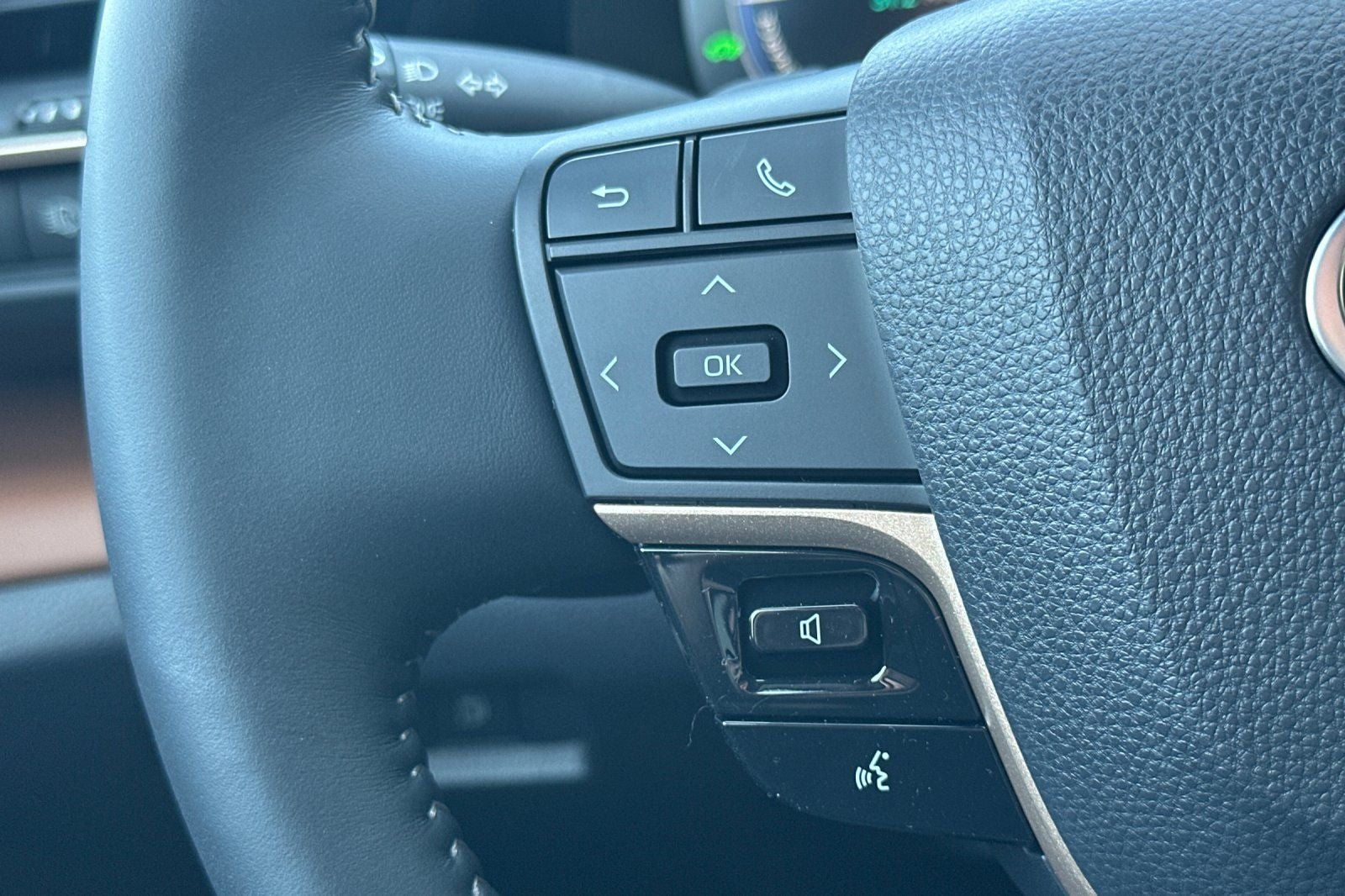 2026 Toyota Crown Signia XLE