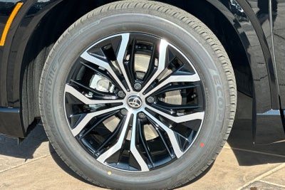 2026 Toyota Crown Signia XLE