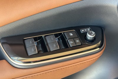 2026 Toyota Crown Signia Limited