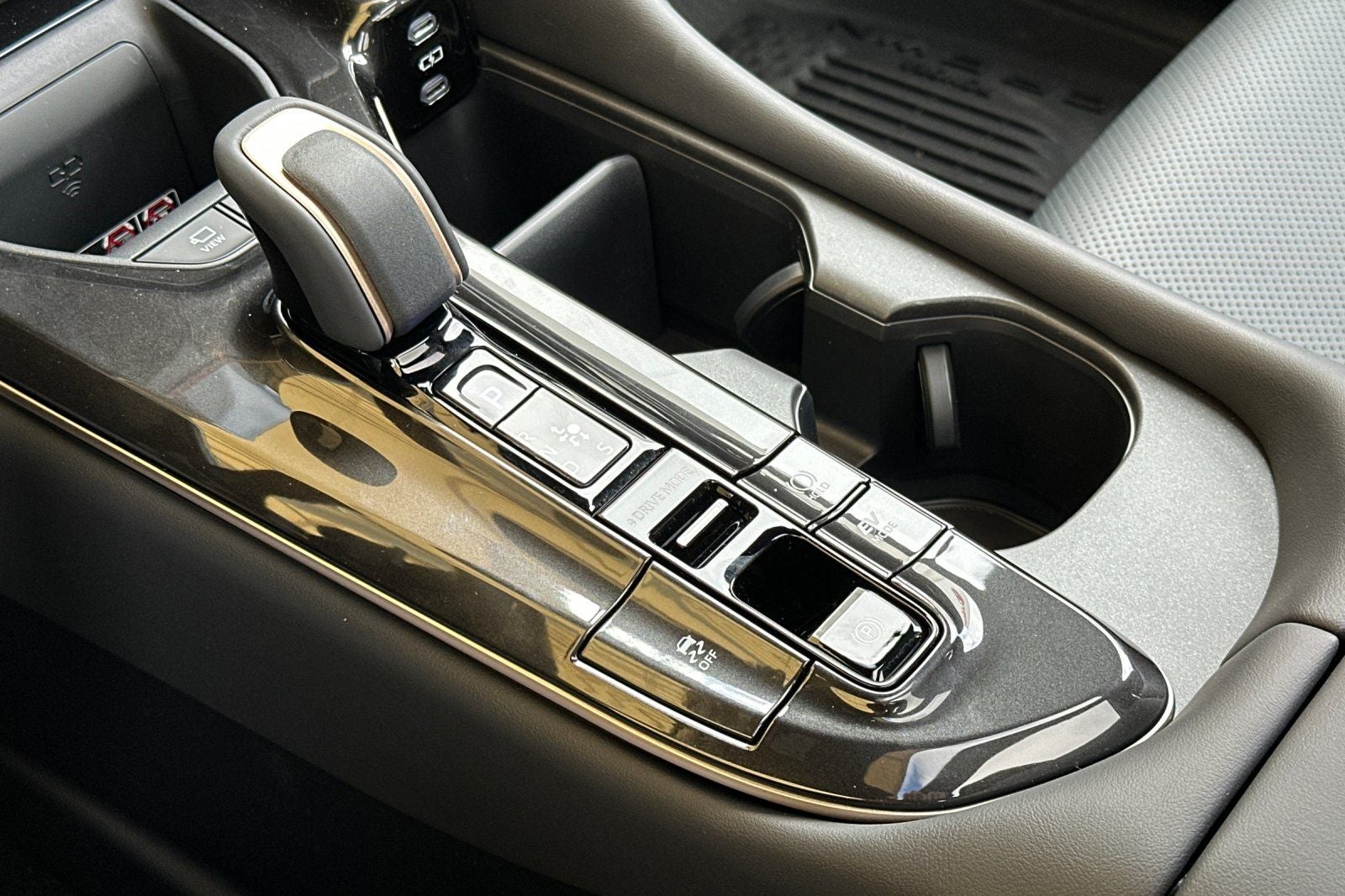 2026 Toyota Crown Signia Limited