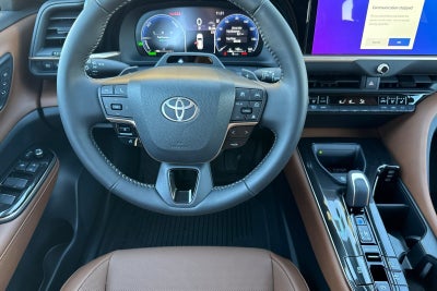 2026 Toyota Crown Signia Limited