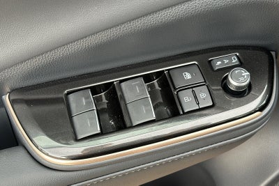 2025 Toyota Crown Signia Limited