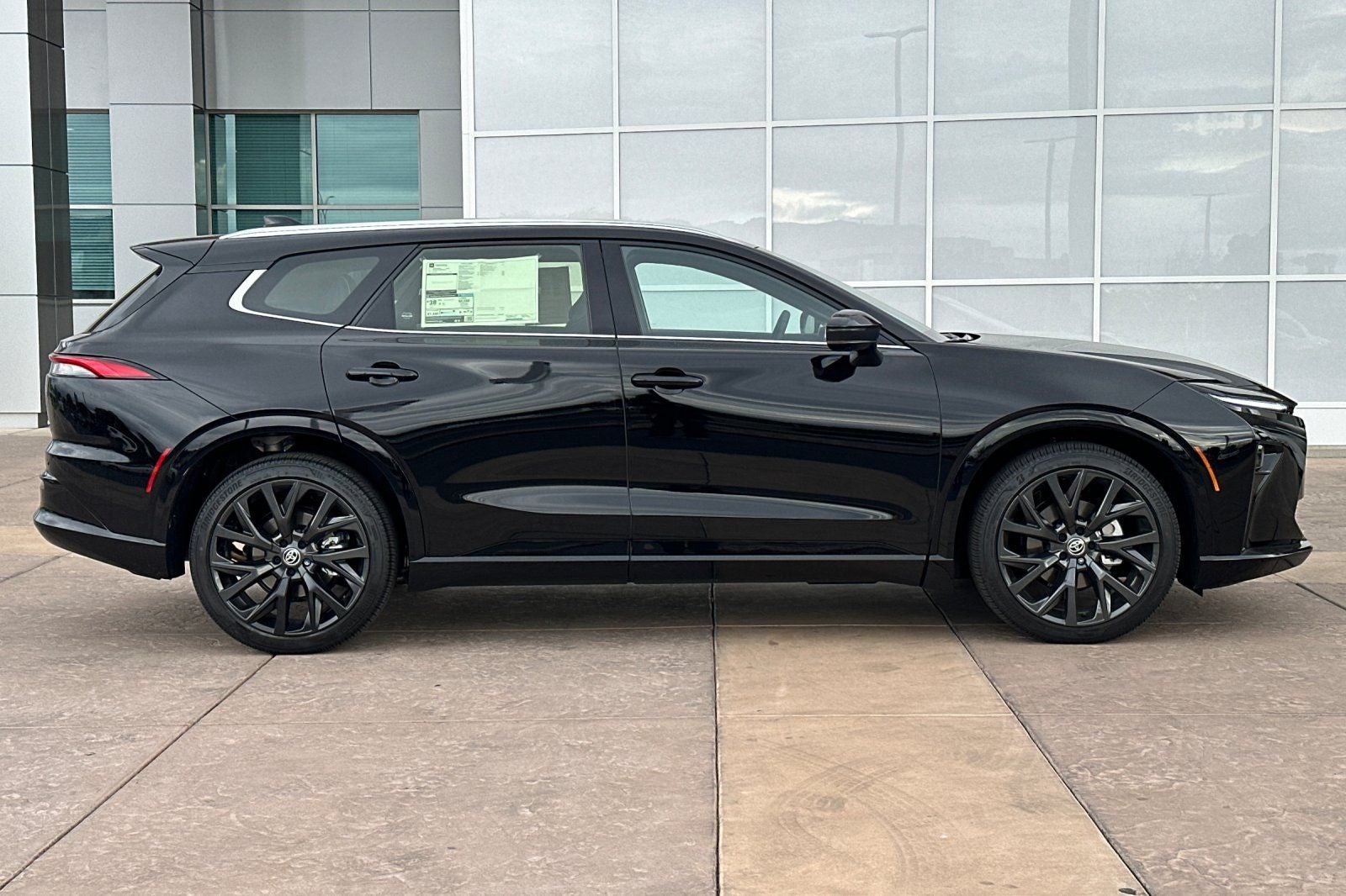 2025 Toyota Crown Signia Limited