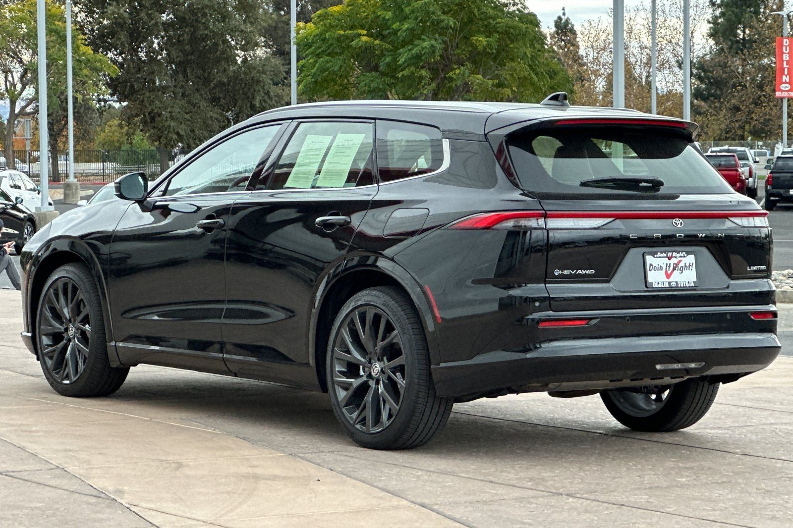 2025 Toyota Crown Signia Limited