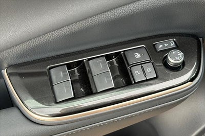 2025 Toyota Crown Signia Limited
