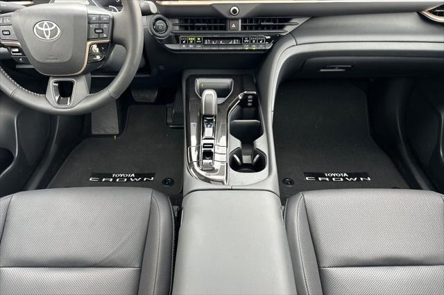 2025 Toyota Crown Signia Limited