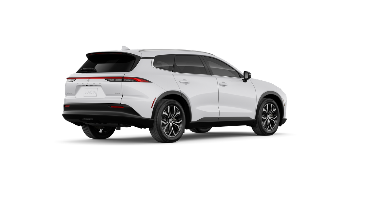 2026 Toyota Crown Signia XLE