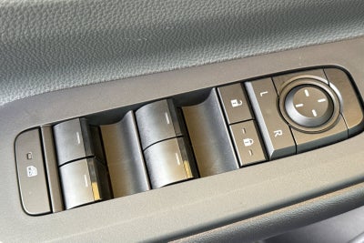 2023 Toyota Prius LE