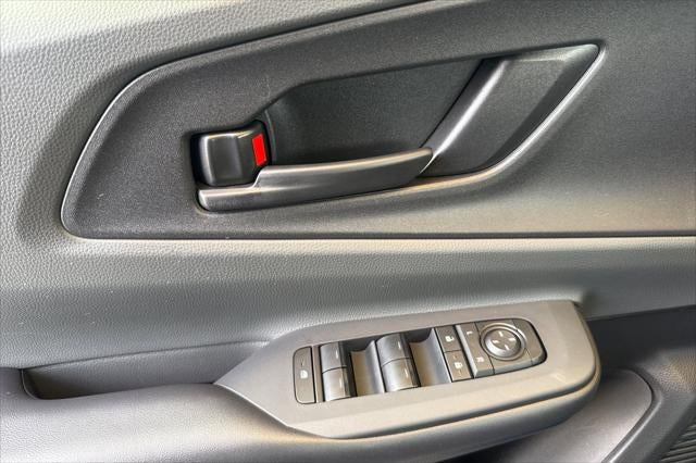 2023 Toyota Prius LE