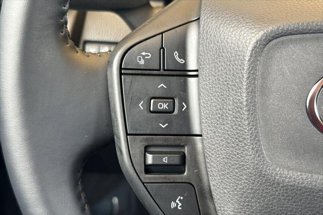 2023 Toyota Prius LE