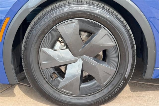 2023 Toyota Prius LE