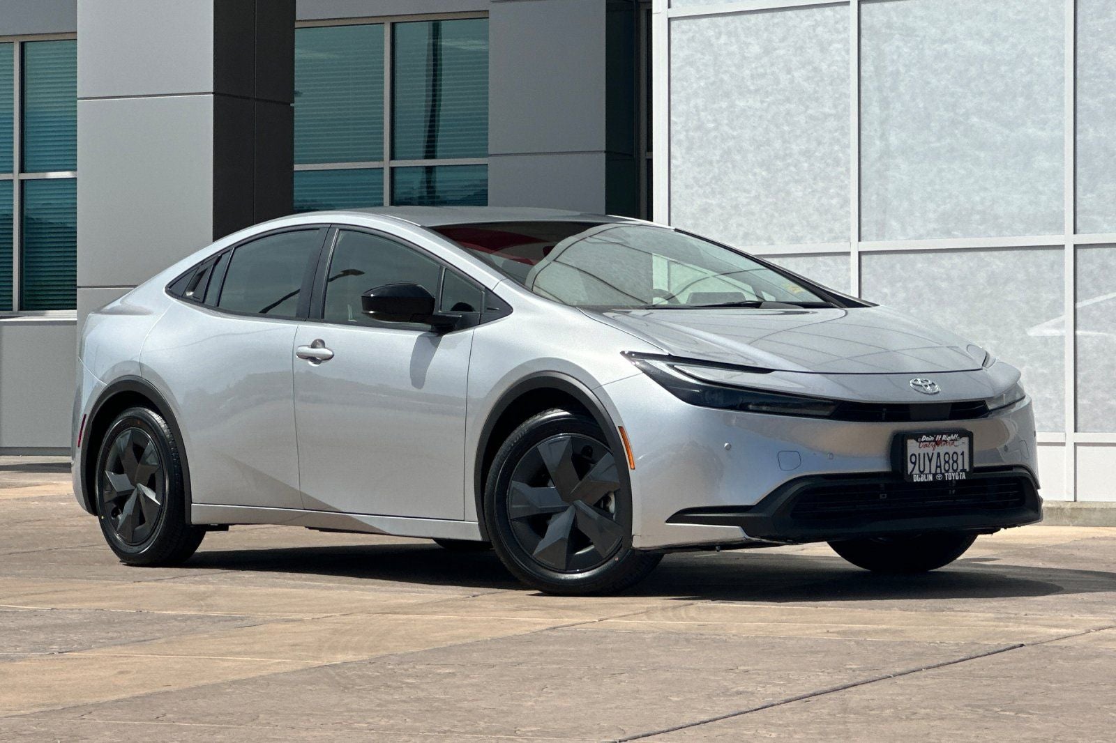 2025 Toyota Prius LE
