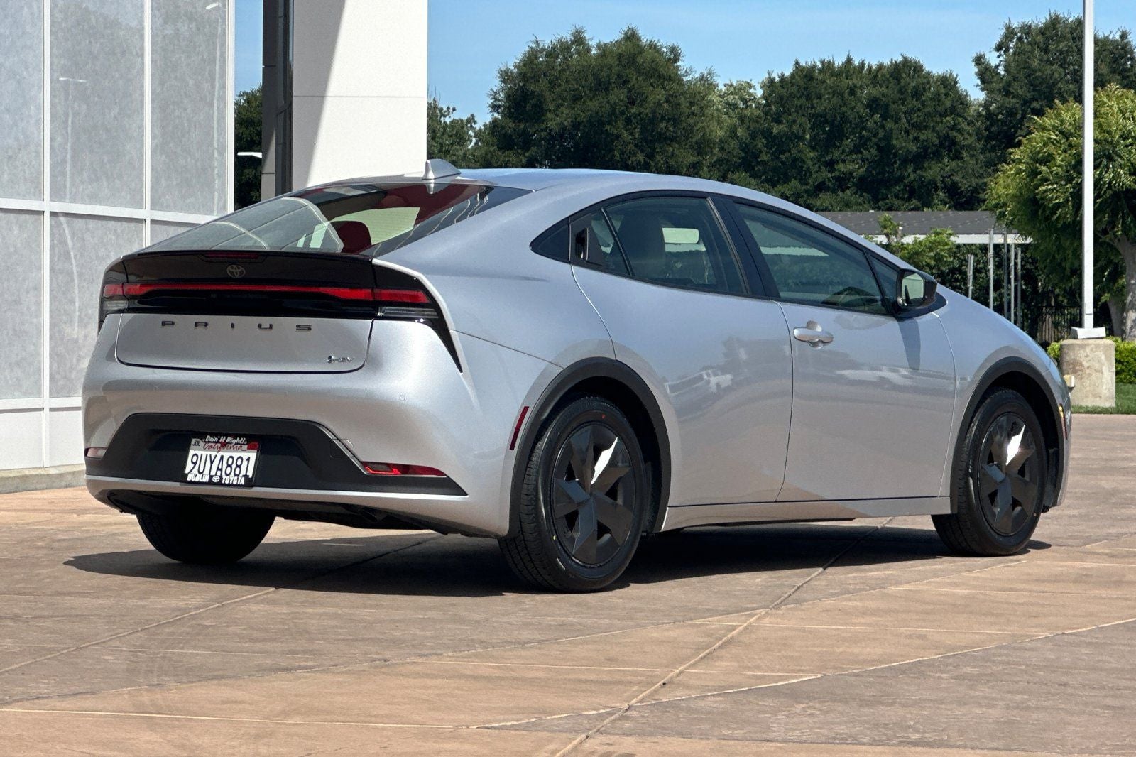 2025 Toyota Prius LE