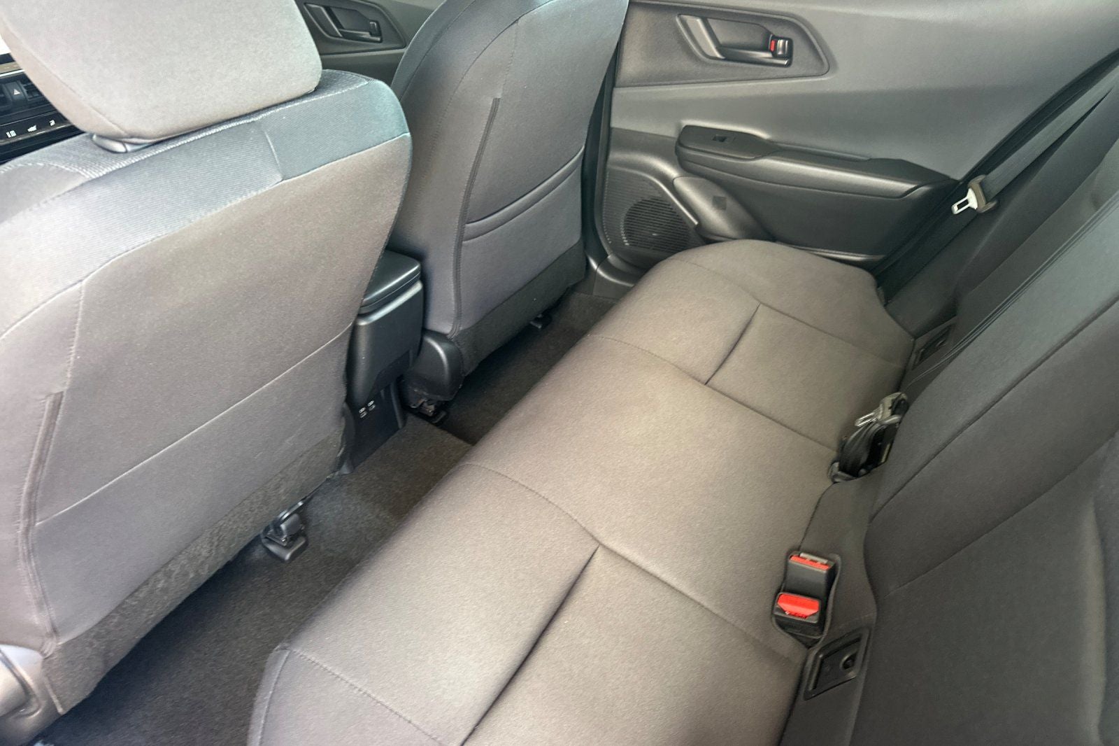 2023 Toyota Prius LE