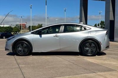 2023 Toyota Prius LE