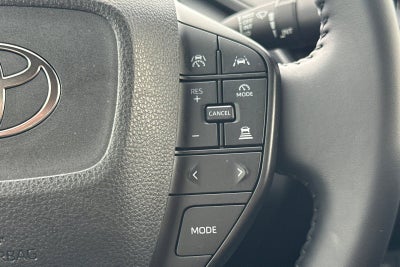 2025 Toyota Prius LE