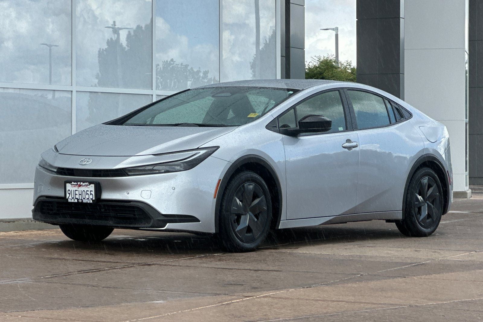 2025 Toyota Prius LE