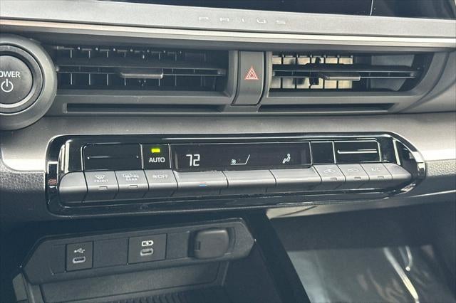 2025 Toyota Prius LE