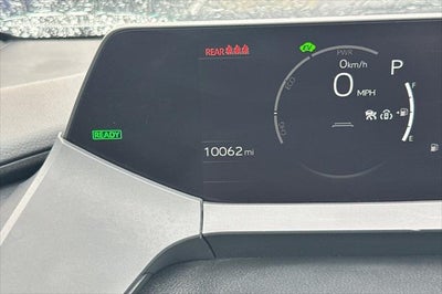 2025 Toyota Prius LE