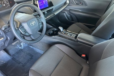 2025 Toyota Prius LE