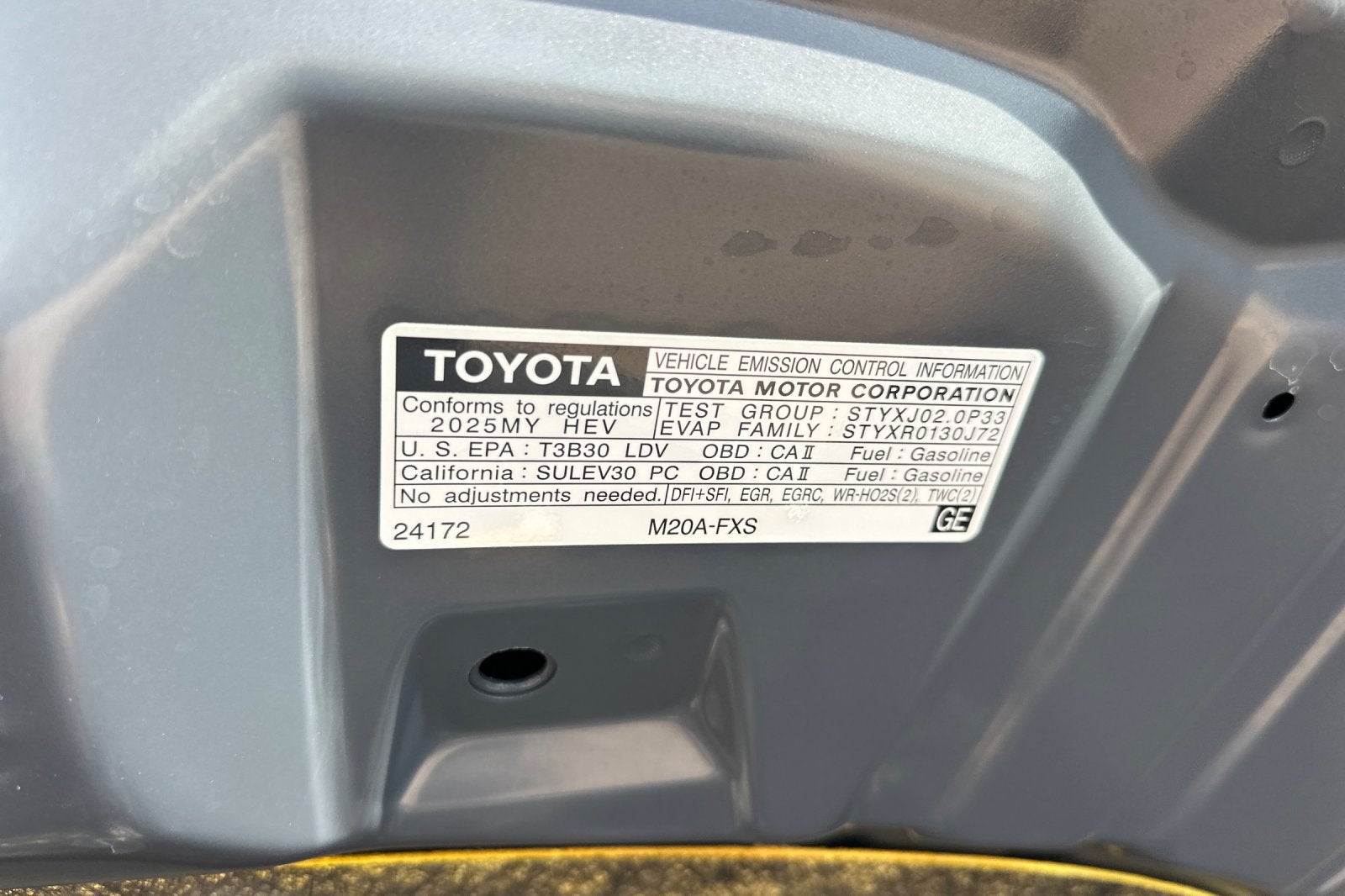 2025 Toyota Prius LE