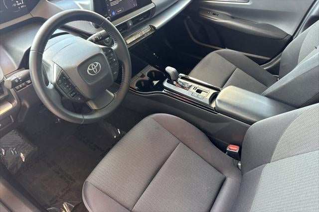 2025 Toyota Prius LE