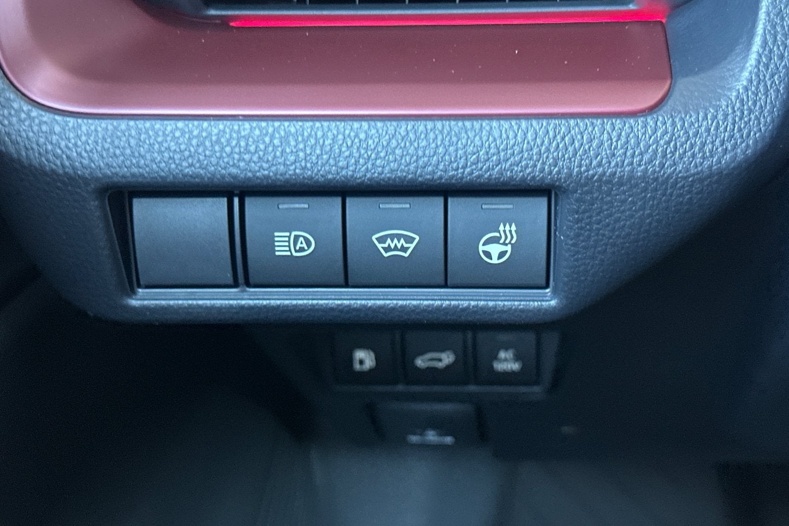 2027 Toyota Prius Plug-In Hybrid XSE Premium