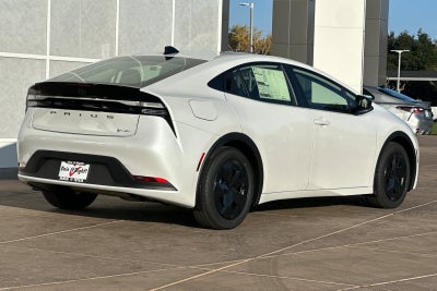 2026 Toyota Prius Plug-In Hybrid SE