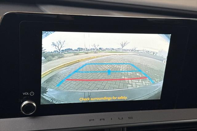 2025 Toyota Prius LE