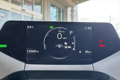 2025 Toyota Prius LE