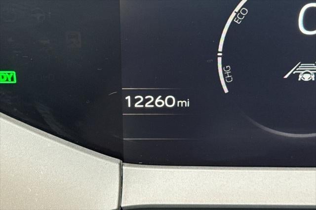 2025 Toyota Prius LE