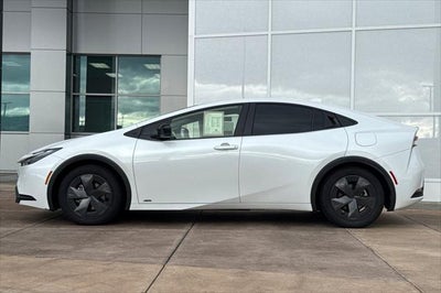 2025 Toyota Prius LE