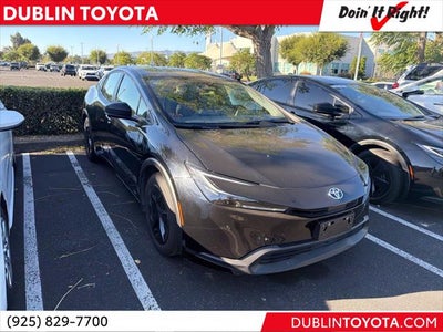 2025 Toyota Prius LE