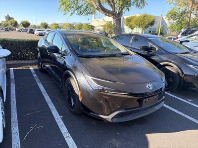 2025 Toyota Prius LE