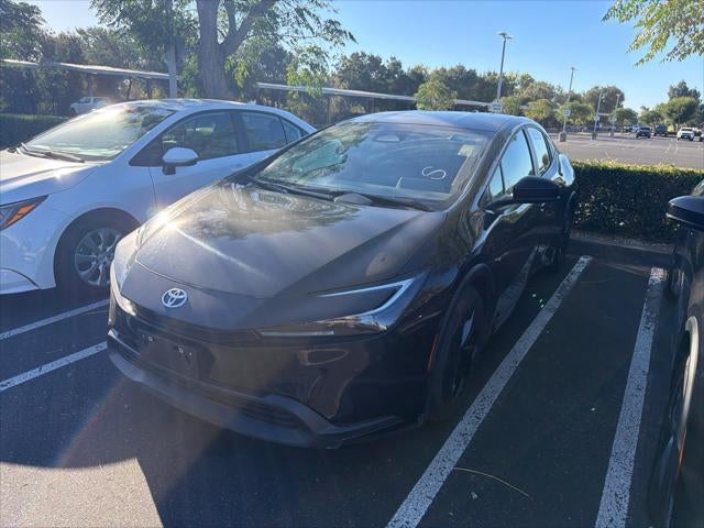 2025 Toyota Prius LE