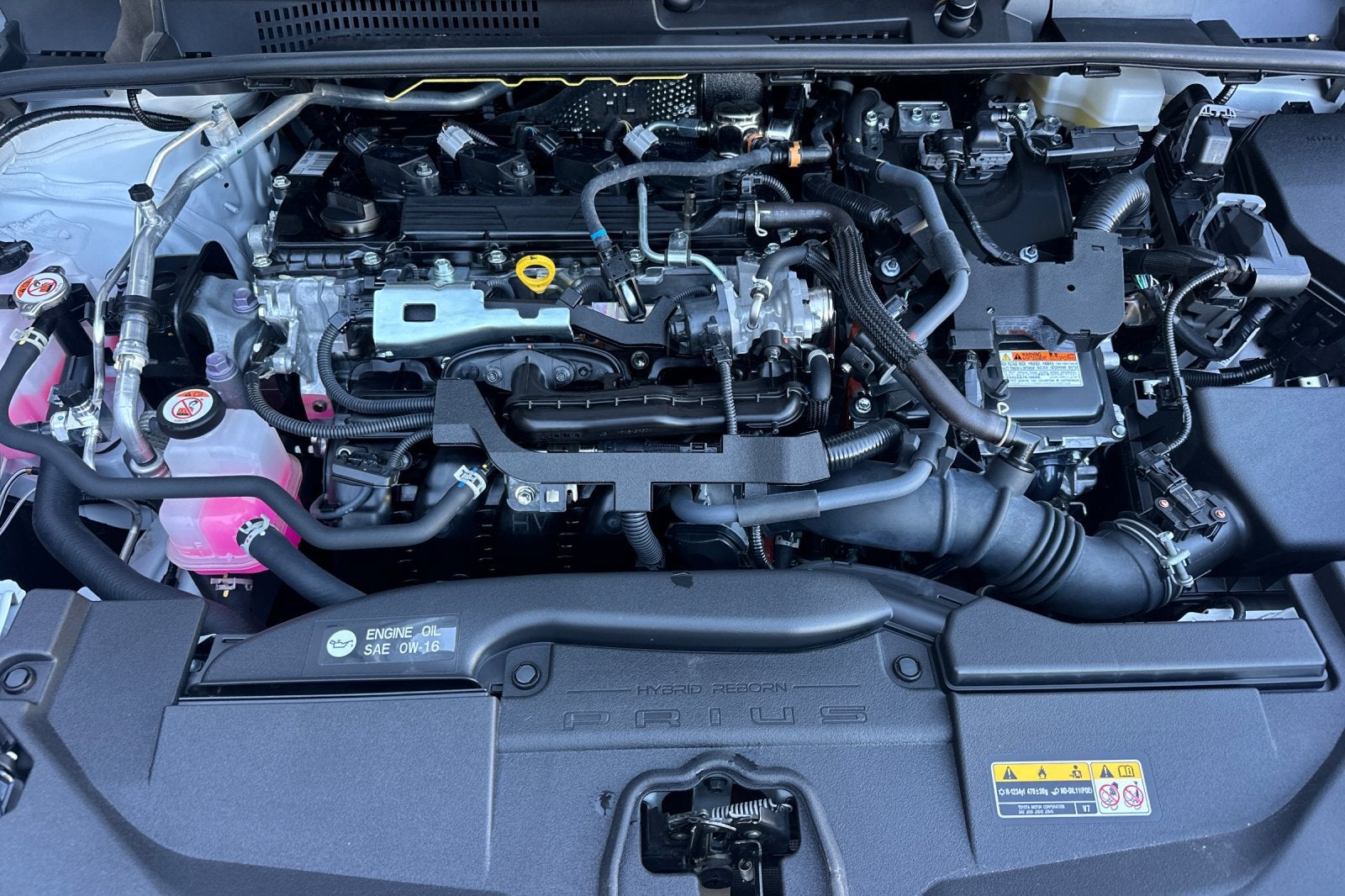 2025 Toyota Prius LE