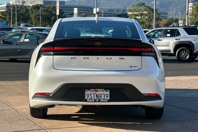 2025 Toyota Prius LE