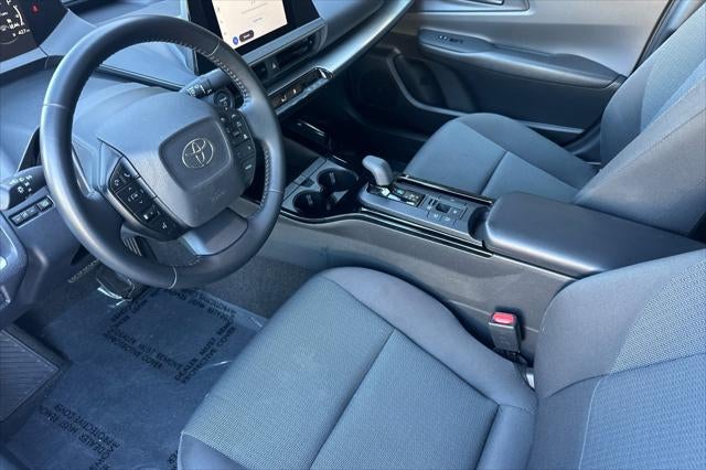 2025 Toyota Prius LE