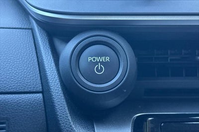 2025 Toyota Prius LE