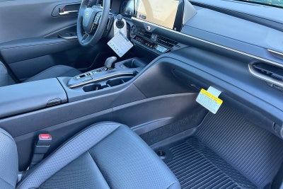 2023 Toyota Crown Platinum