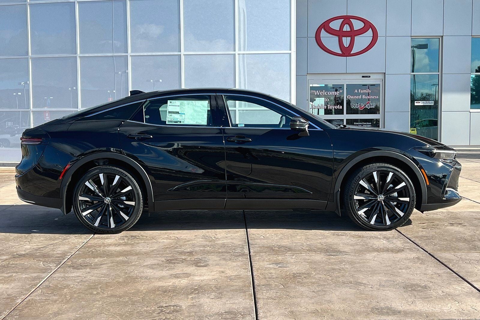 2023 Toyota Crown Platinum