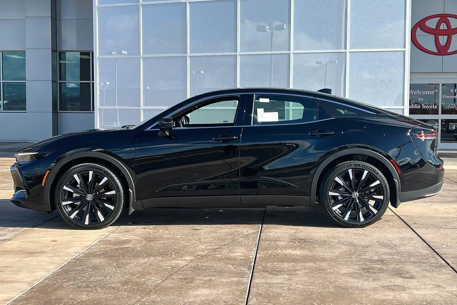 2023 Toyota Crown Platinum