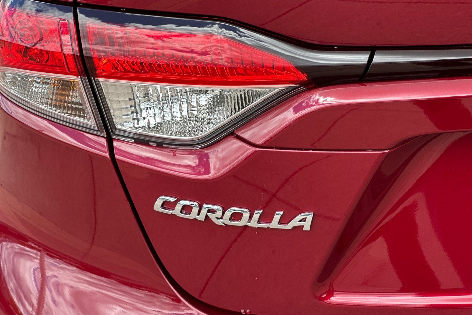 2026 Toyota Corolla Hybrid LE