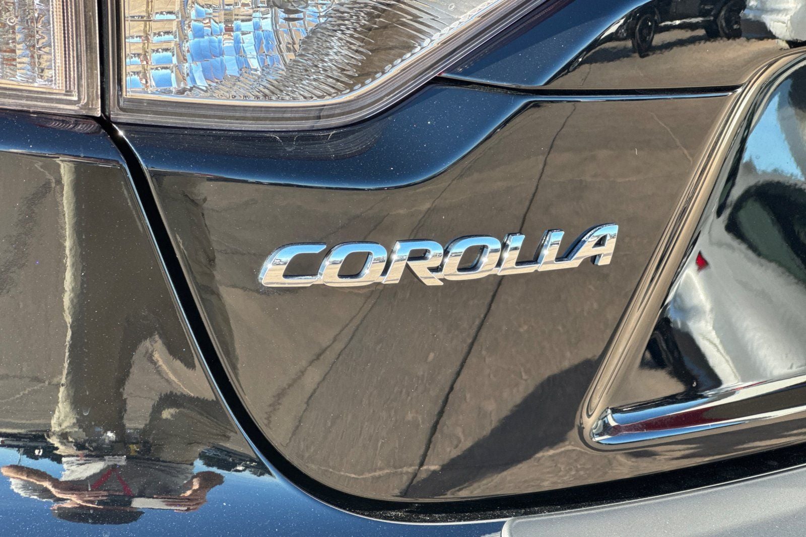 2024 Toyota Corolla Hybrid LE