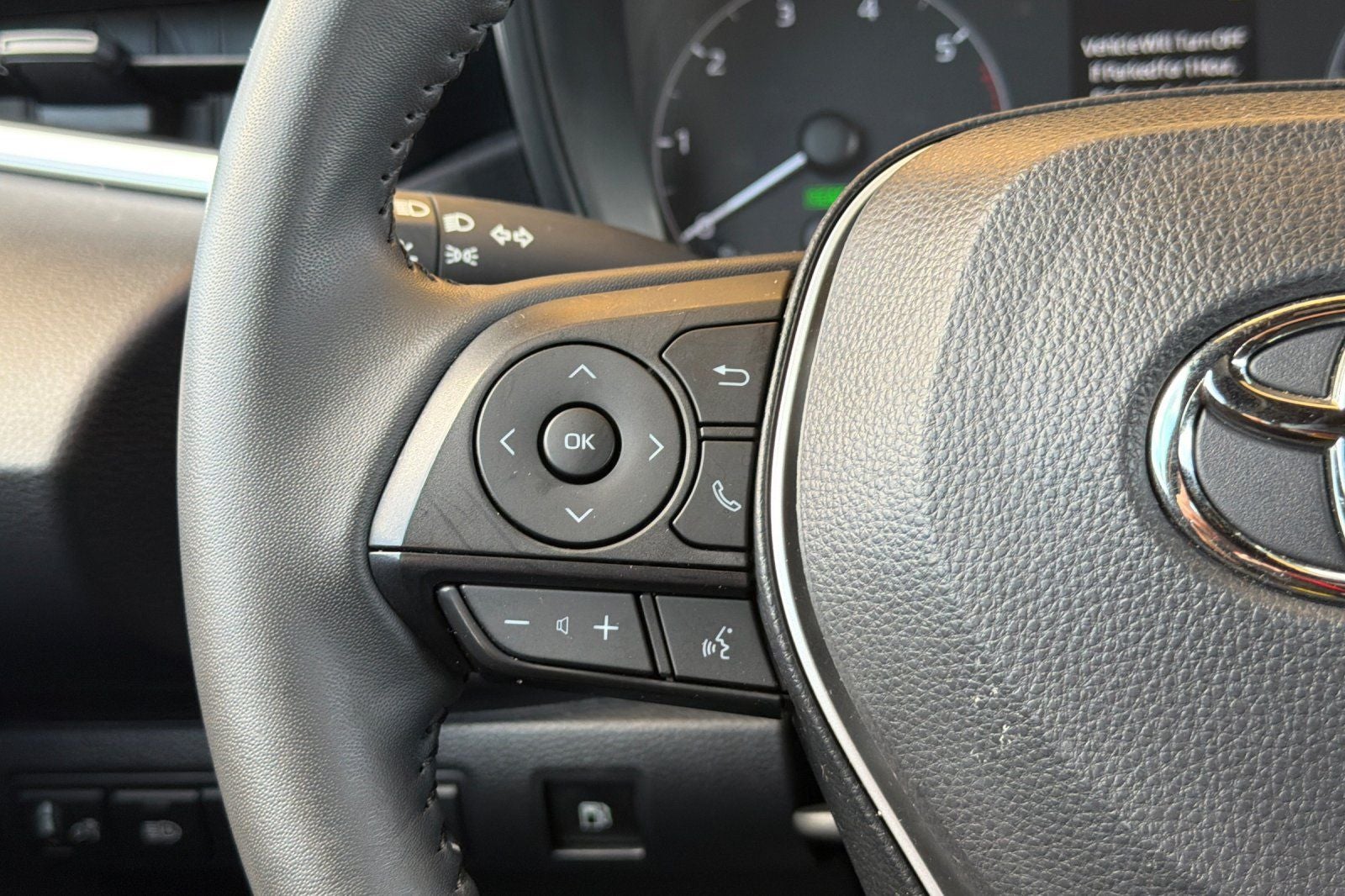 2025 Toyota Corolla Hybrid SE