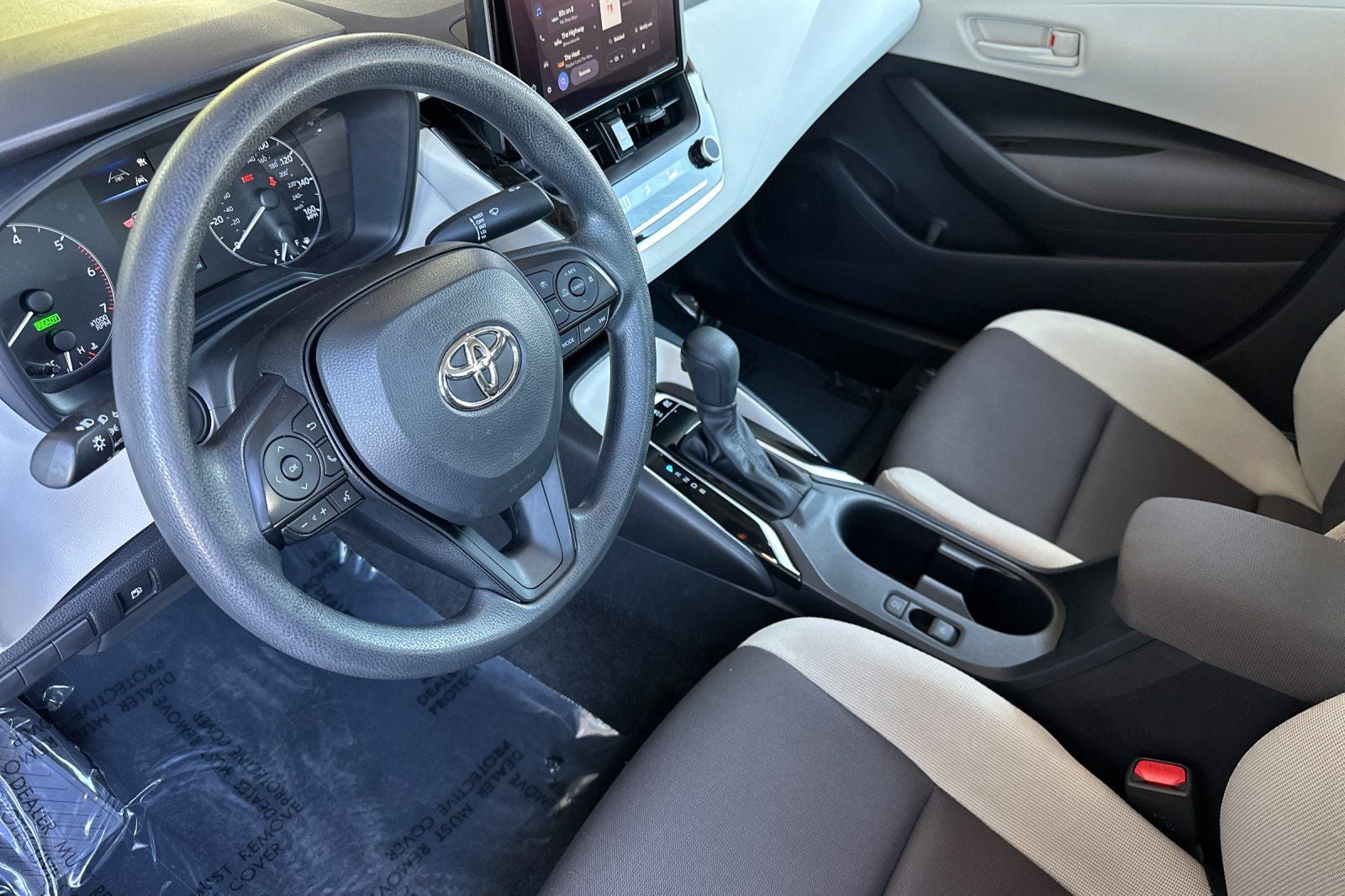 2024 Toyota Corolla Hybrid LE