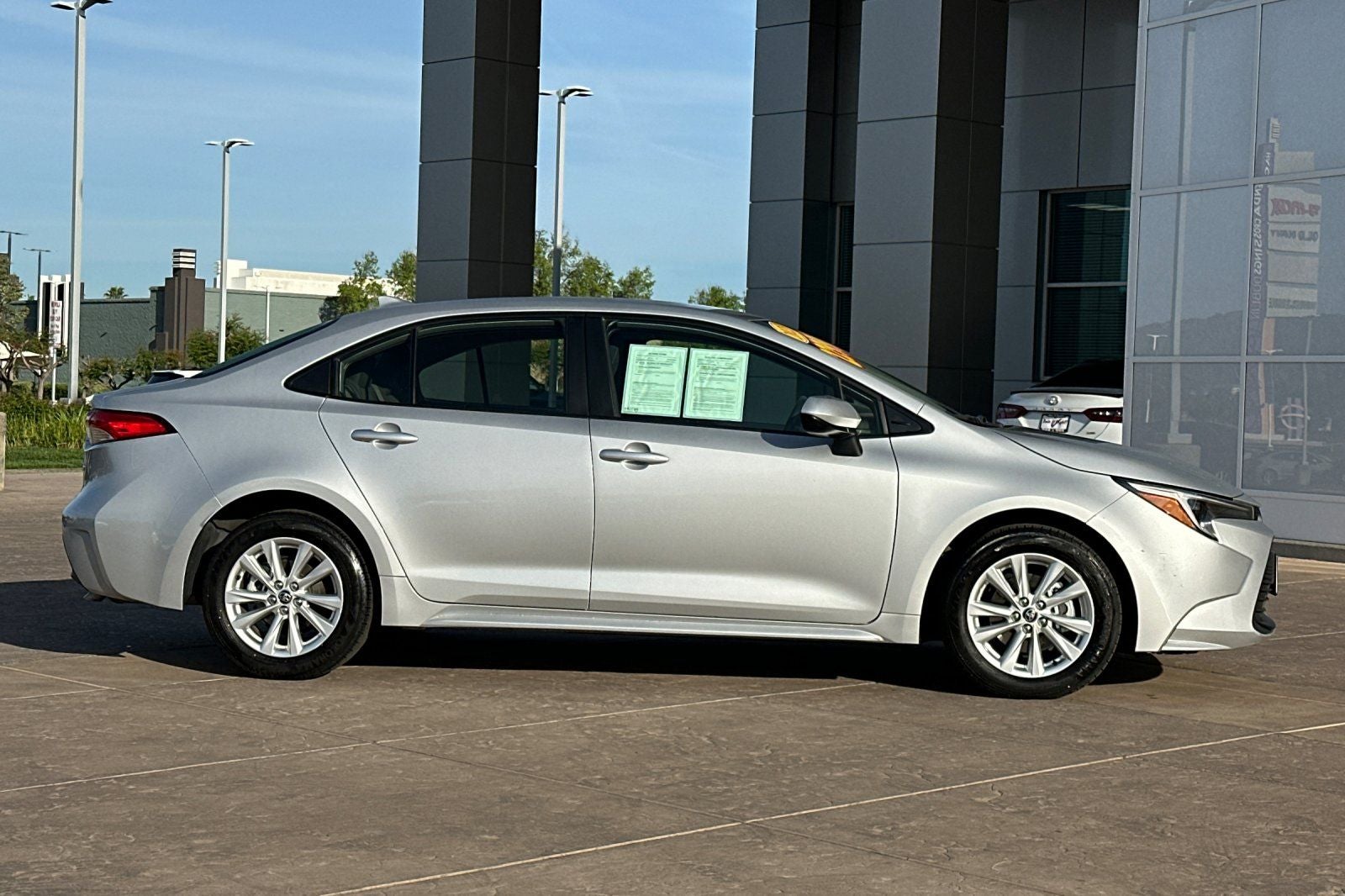 2023 Toyota Corolla Hybrid LE