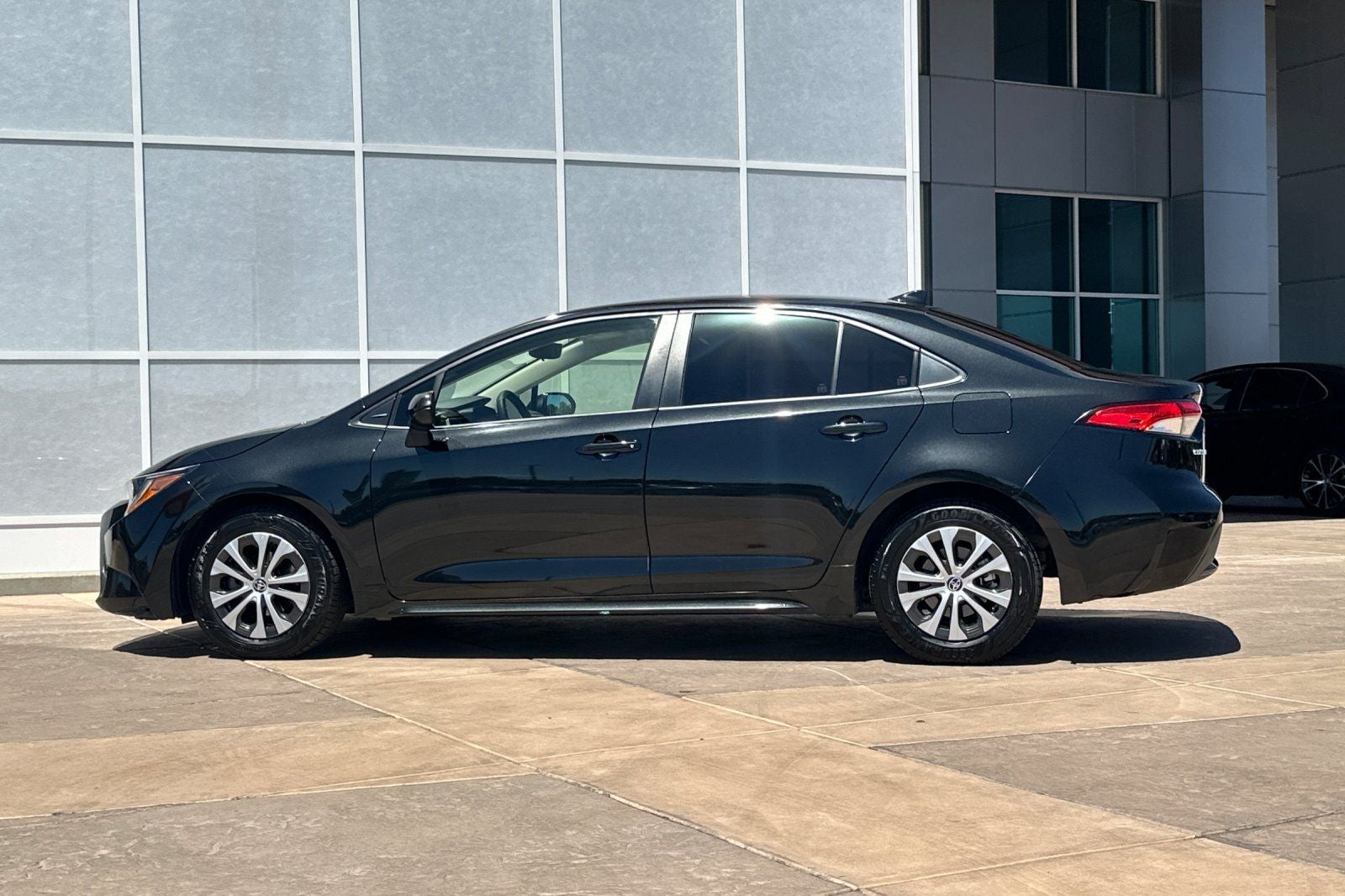 2022 Toyota Corolla Hybrid LE